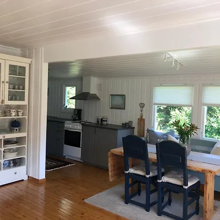 Idyllisk Ved Sjoen * Grimstad (Aust-Agder)
