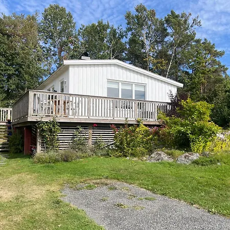 Idyllisk Ved Sjoen Hébergement de vacances