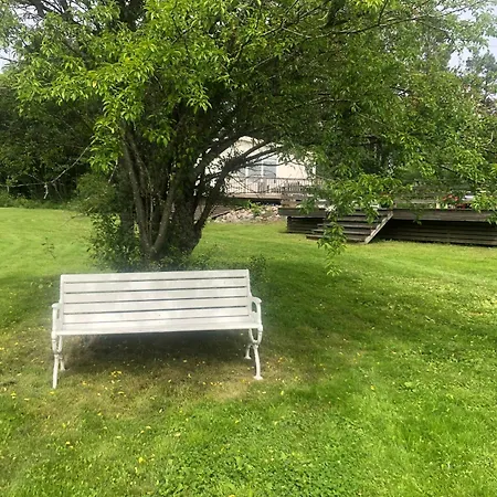Idyllisk Ved Sjoen Hébergement de vacances *
